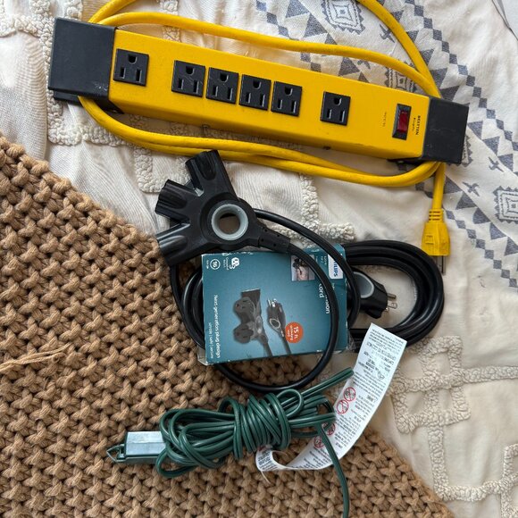 Power Strip & Extension Cord Utility Bundle Lot - Picture 1 of 10